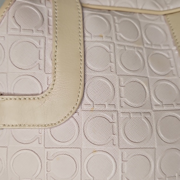 Salvatore Ferragamo Pink Leather Ganici Shoulder Bag - Picture 6 of 15